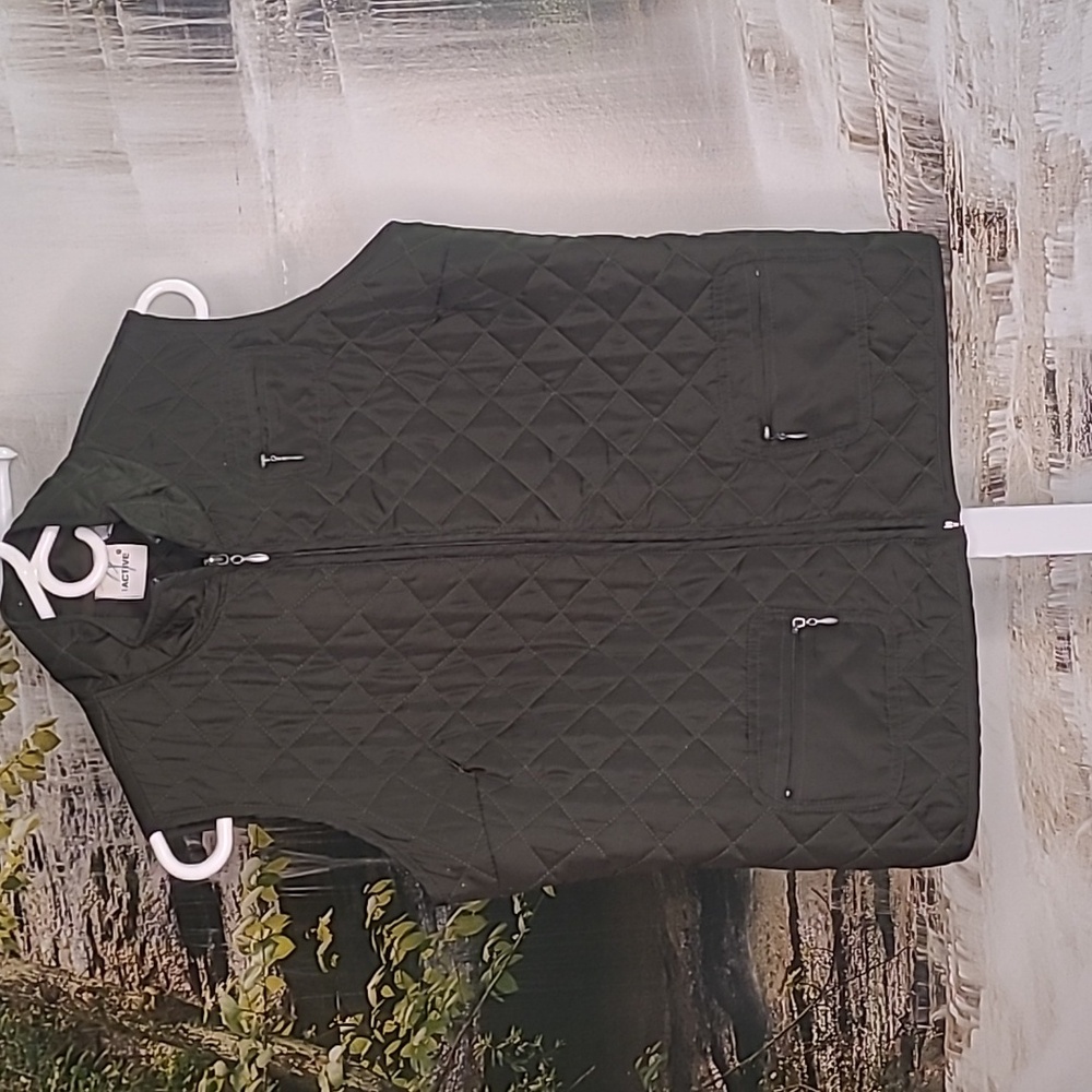 IActive Womens Medium dark green quilt pattern warm cozy vest